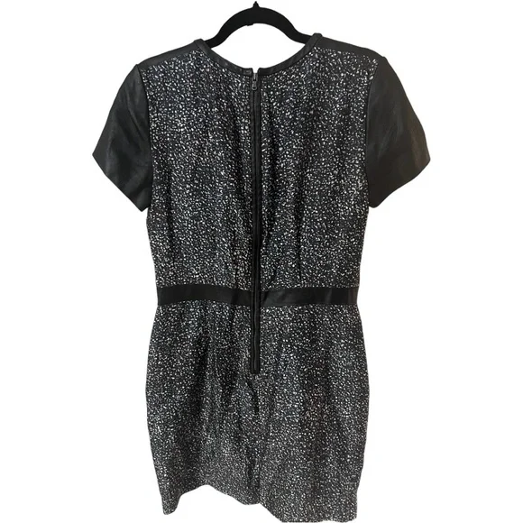 A Club Monaco dress in size 10 - Picture 7 of 8